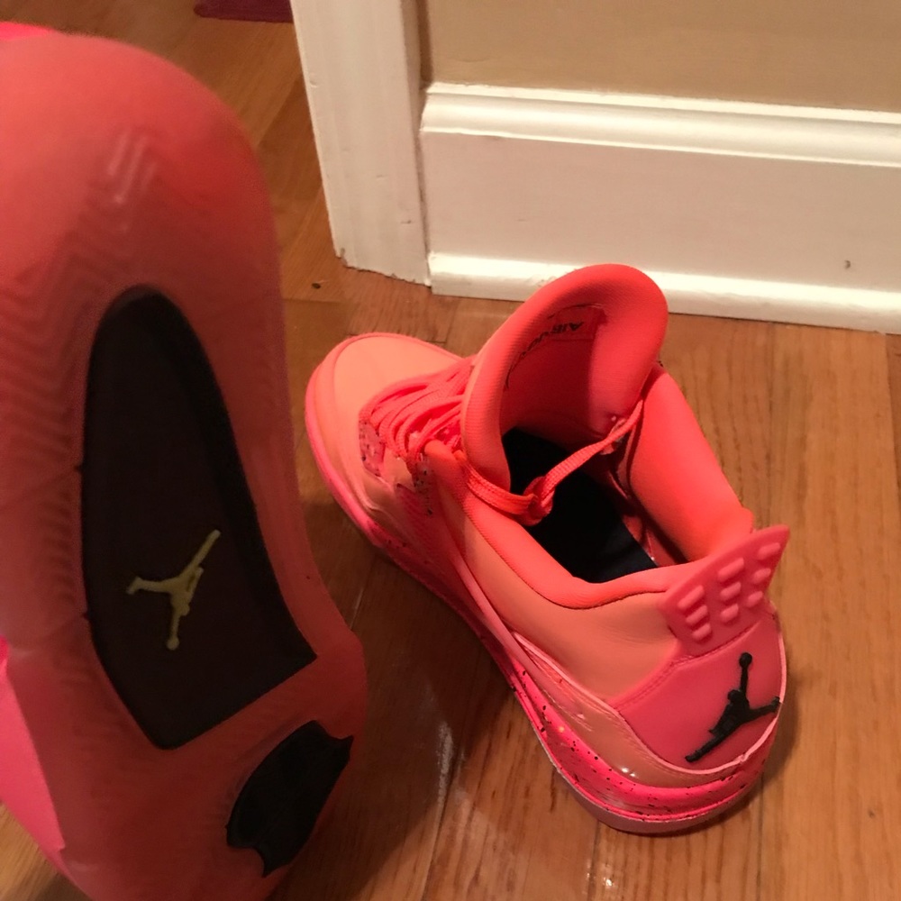 Air Jordan 4 - Picture 5 of 5